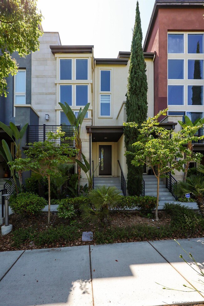 2434 Via Alta in San Diego, CA - Building Photo - Building Photo
