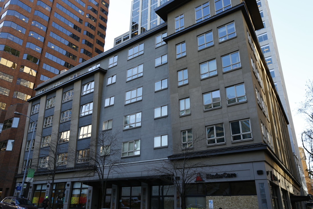 Stewart Court Apartments in Seattle, WA - Building Photo