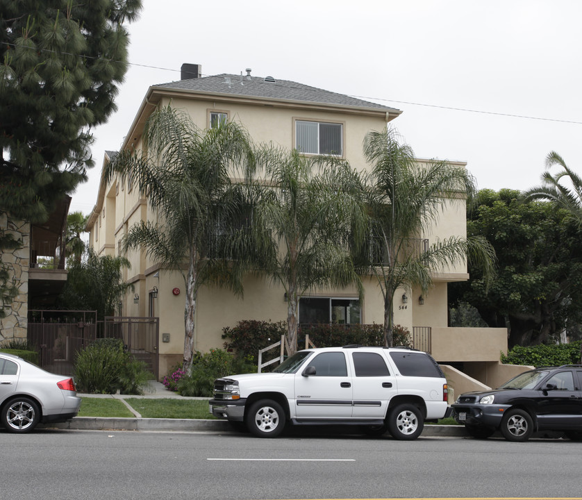 544 E Olive Ave in Burbank, CA - Building Photo