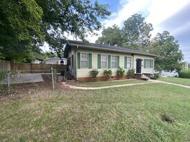 5001 Farrell Ave in Fairfield, AL - Building Photo