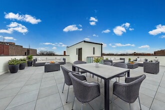 5015 N Lincoln Ave, Unit 3N in Chicago, IL - Building Photo - Building Photo