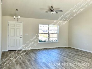 678 Walkertown Dr in Dunnellon, FL - Building Photo - Building Photo