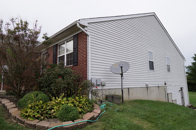 786 Harvard Dr in Lebanon, OH - Building Photo - Building Photo