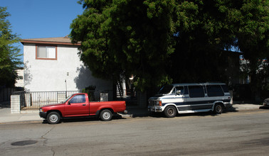 5075 Shearin Ave in Los Angeles, CA - Building Photo - Building Photo