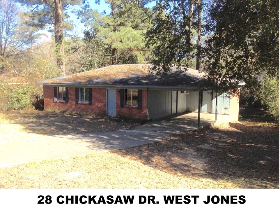 28 Chickasaw St in Laurel, MS - Building Photo