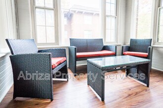 1651 S Spring Ave in St. Louis, MO - Foto de edificio - Building Photo