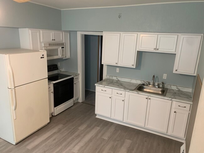 property at 1103 West 9th