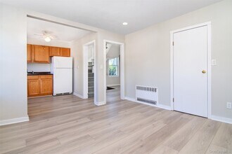 57 Sterling Ave in Harrison, NY - Building Photo - Building Photo