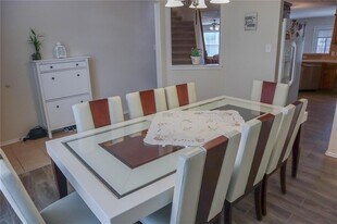 1110 Crestmont Pl Loop in Missouri City, TX - Building Photo