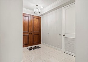 4500 Ocean Dr in Corpus Christi, TX - Building Photo