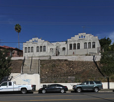 3419-3427 1/2 N Figueroa St Apartments