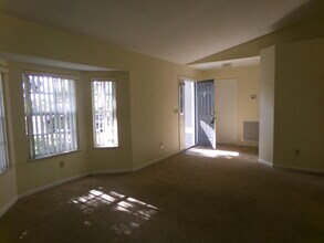 271 SW Covington Rd in Port St. Lucie, FL - Building Photo - Building Photo