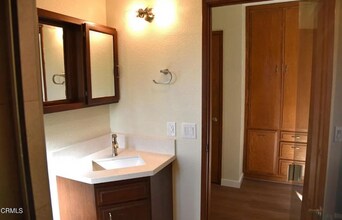 1521 Vista Del Mar Dr in Ventura, CA - Foto de edificio - Building Photo