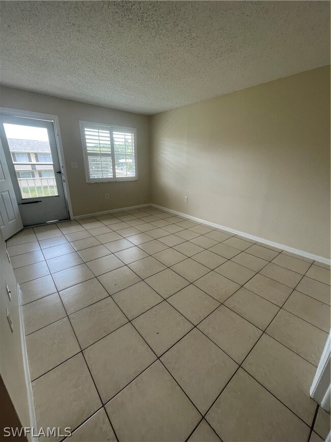 3325 Airport-Pulling Rd in Naples, FL - Building Photo - Building Photo