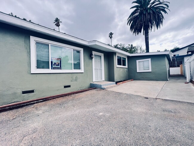 428 S Date St in Escondido, CA - Building Photo - Building Photo