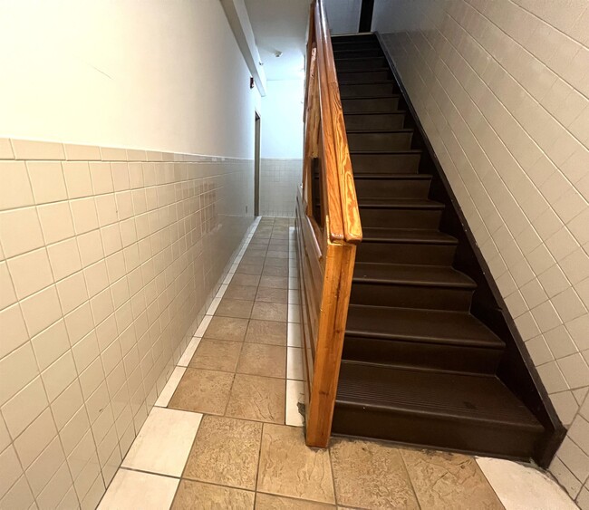 1409 Grand St in Hoboken, NJ - Building Photo - Building Photo