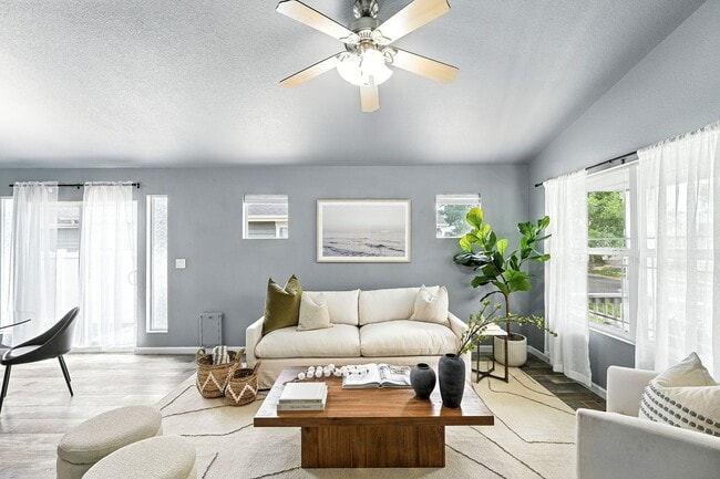4319 Mariposa Ln in Evans, CO - Building Photo - Building Photo