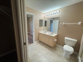 950 Hancock Creek S Blvd in Cape Coral, FL - Foto de edificio - Building Photo