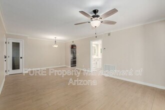 10444 N 69th St in Paradise Valley, AZ - Building Photo - Building Photo