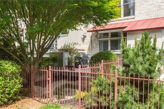 1350 Fernwood Cir NE in Atlanta, GA - Building Photo - Building Photo