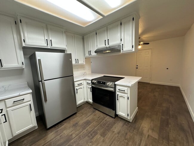 3494 Magnums Way in Redding, CA - Building Photo - Building Photo