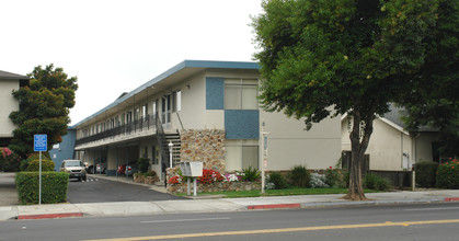 2095 Lincoln Ave in San Jose, CA - Building Photo - Building Photo