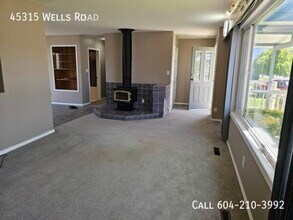45315 Wells Rd in Chilliwack, BC - Building Photo - Building Photo