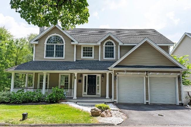 property at 4 Romano Ct
