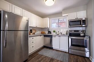 15 Millwood Crescent in Kitchener, ON - Building Photo - Building Photo