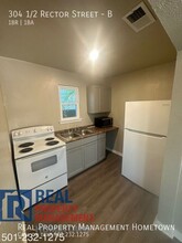 304 Rector St-Unit -B in Hot Springs, AR - Building Photo - Building Photo