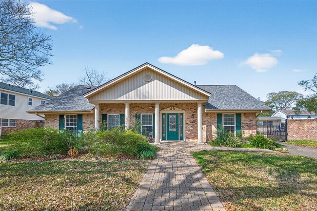 property at 1910 Claiborne Dr