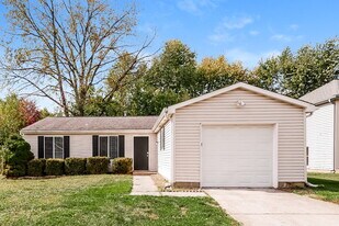 812 Coolee Ln in Indianapolis, IN - Building Photo