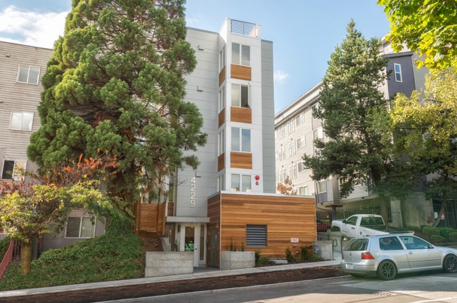 7th Ave Place in Seattle, WA - Building Photo - Building Photo