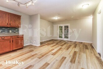 1078 Millstone Ct in Franklin, IN - Foto de edificio - Building Photo