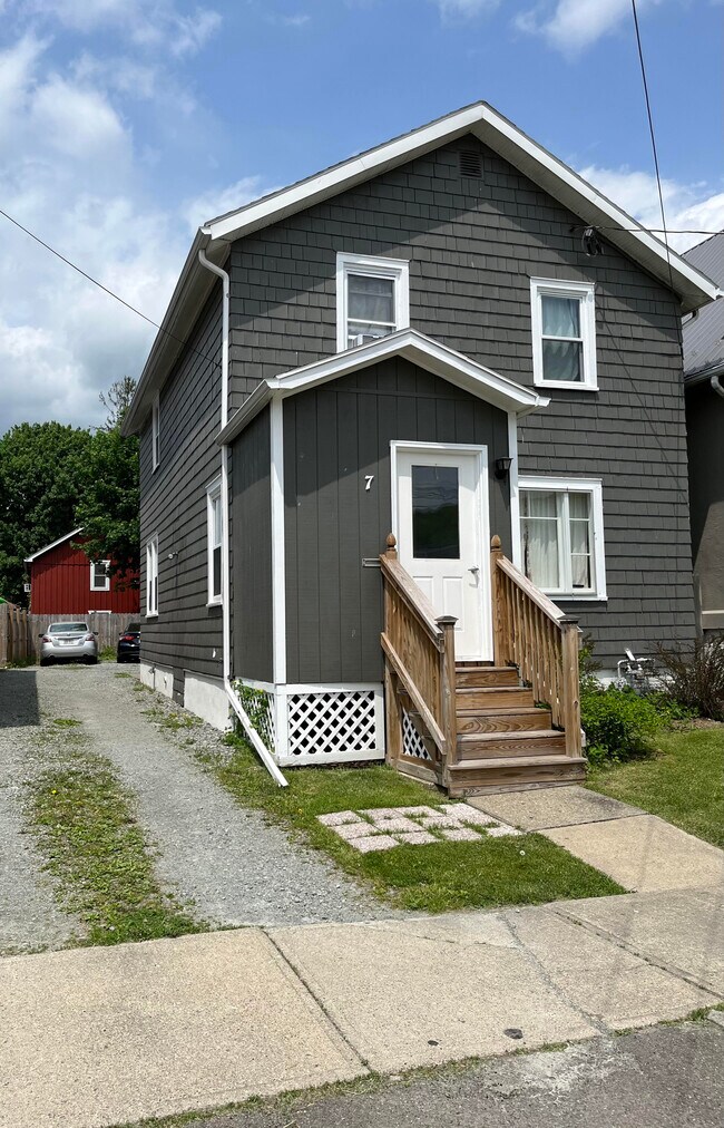 7 Pardee St Rentals in Hornell, NY