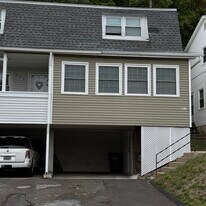 317 Mill Rock Rd in Hamden, CT - Building Photo