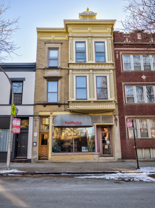 713 W. Wrightwood in Chicago, IL - Building Photo