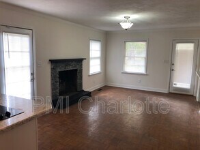 128 Woodlynn Dr in Charlotte, NC - Building Photo - Building Photo