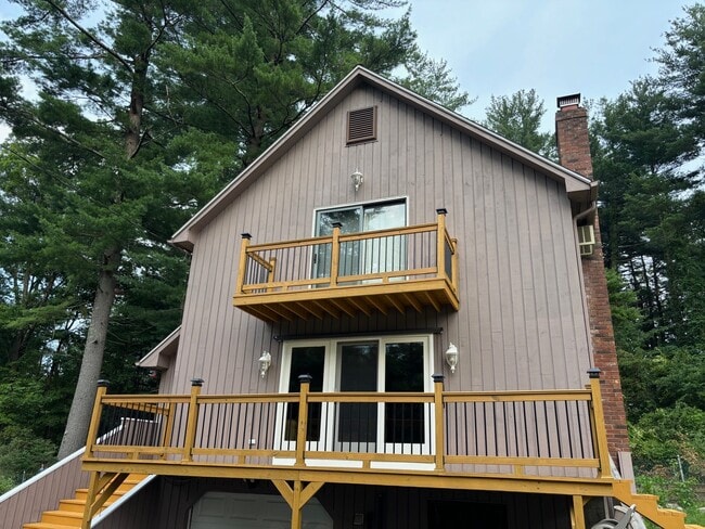 property at 12 Circle Dr