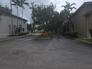 21205 NW 14th Pl in Miami Gardens, FL - Building Photo - Building Photo