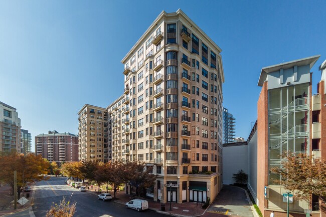 Lionsgate Condominiums in Bethesda, MD - Building Photo - Building Photo