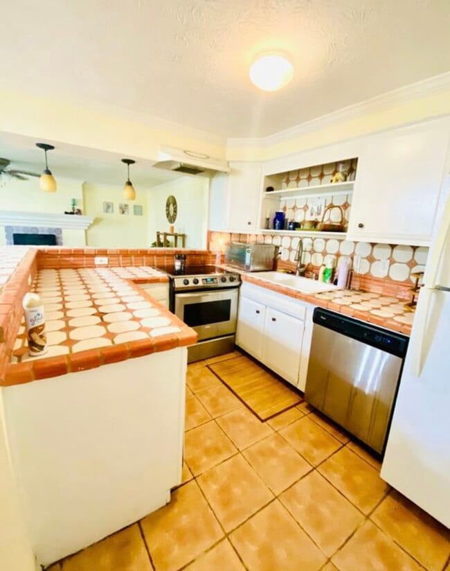 110 B St in St. Augustine, FL - Foto de edificio - Building Photo