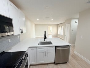 1440 Sheafe Ave NE in Palm Bay, FL - Building Photo - Building Photo
