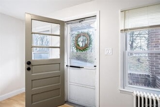 23 Pleasant Ave in Port Washington, NY - Building Photo - Building Photo