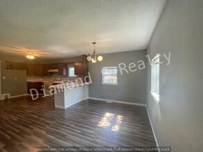 2119 N Howard Ave in Springfield, MO - Building Photo - Building Photo
