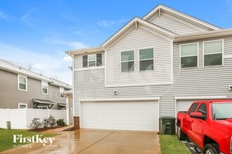 2020 Cypress Village Dr NW in Concord, NC - Foto de edificio - Building Photo