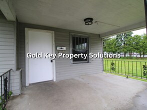 2319 Brown St in Anderson, IN - Building Photo - Building Photo