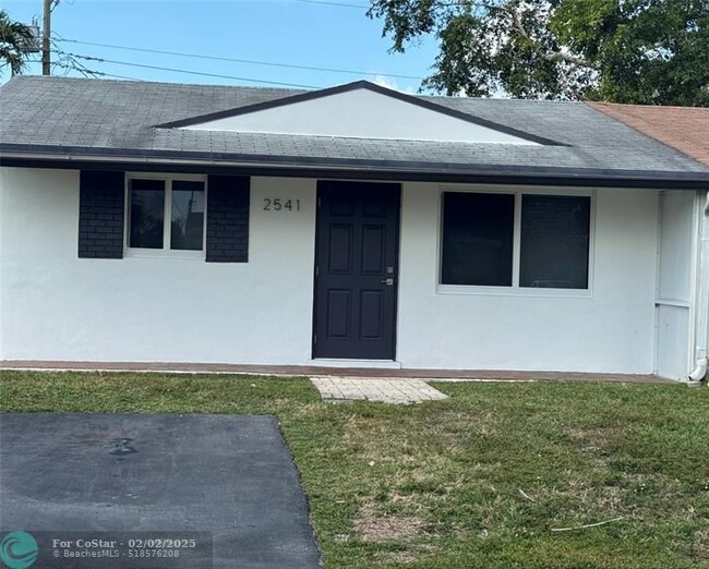 2541 NW 64th Terrace in Margate, FL - Building Photo - Building Photo