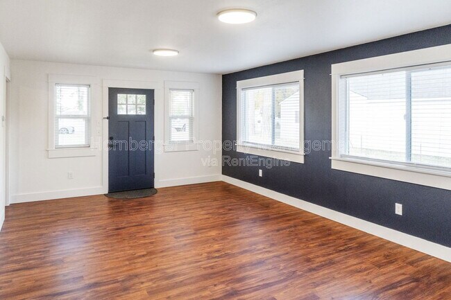 3904 E 30th Ave in Spokane, WA - Building Photo - Building Photo