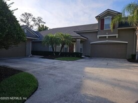 2151 Stone Creek Dr in Fleming Island, FL - Building Photo